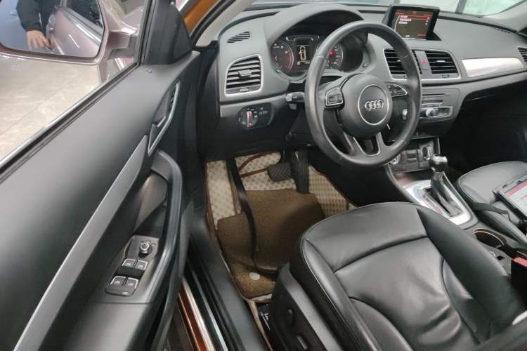 Used Audi Q3 2015 35 TFSI Comfort Model