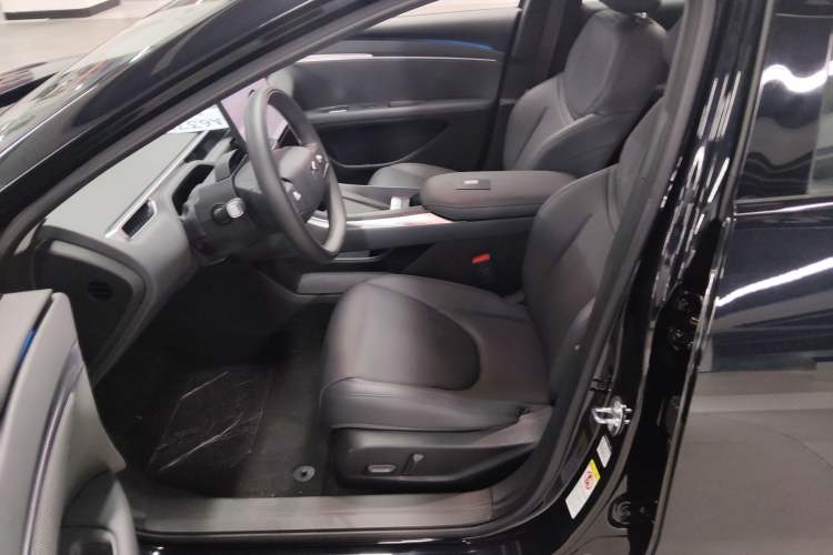 Used XPeng MONA M03 2024 620 with Ultra-Long Range
