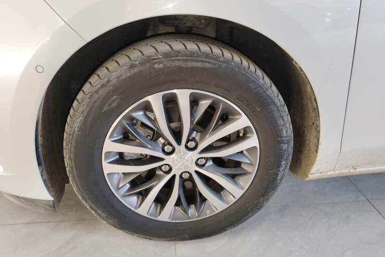 Used Buick GL8 2021 ES Land Cruiser 653T Luxury Edition
