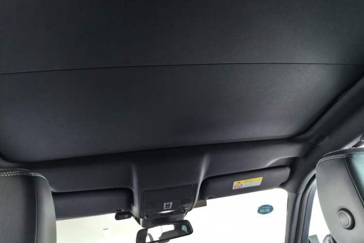 Used Land Rover Range Rover Evoque 2018 240 PS Dream Lotus Lake Blue Limited Edition
