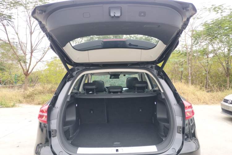 Used Hongqi HS5 2022 Revised Version 2.0T Smart Connect Flagship Edition
