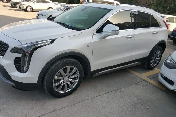 Used Cadillac XT4 2018 28T Two-Wheel Drive Leading Version