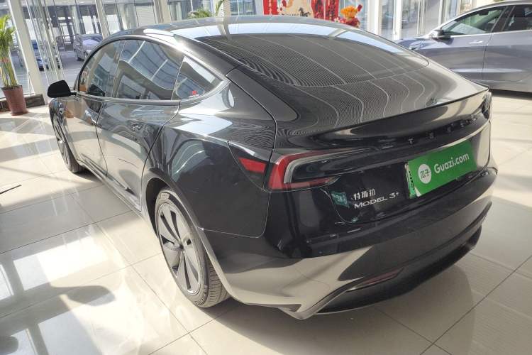 Used Tesla Model 3 2023 Long-Range All-Wheel-Drive Version
