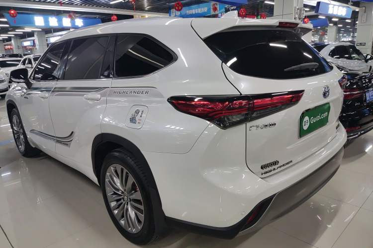 Used Toyota Highlander 2022 Dual-Engine 2.5L Four-Wheel Drive Prestige Version 7 Seats
