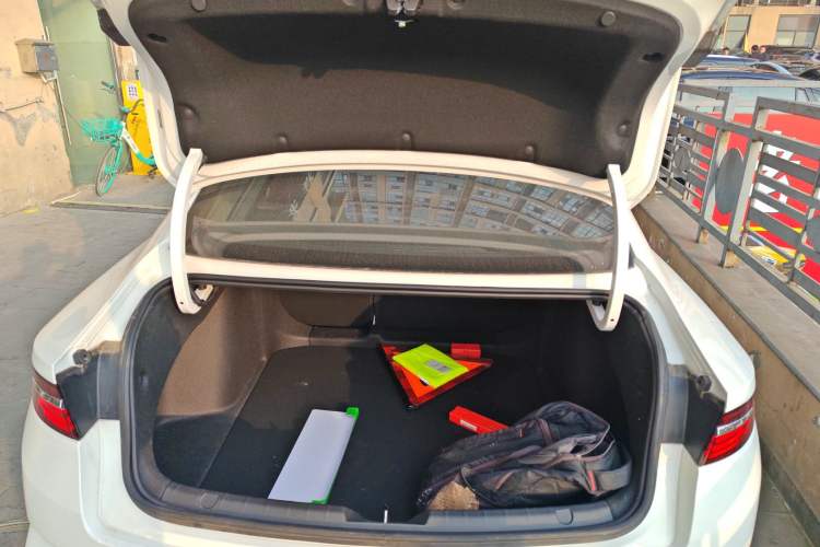 Used Geely Auto Preface 2025 Dongfang Yao 1.5TD Kunlun Edition
