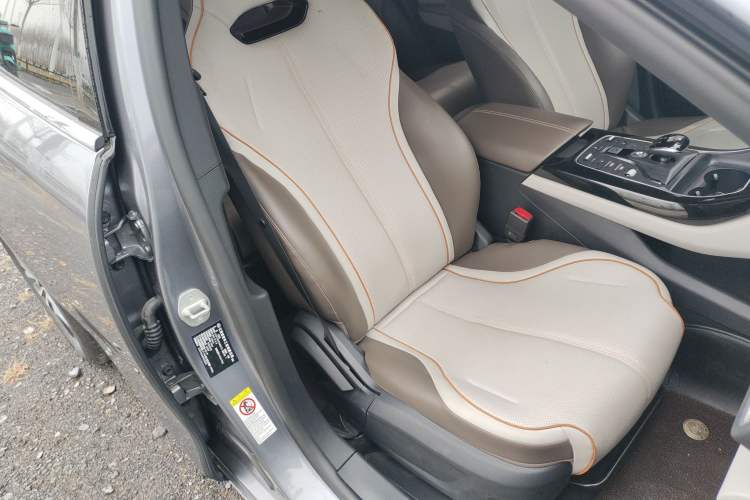 Used BYD Qin PLUS 2023 Champion Edition DM-i 120KM Leading Model
