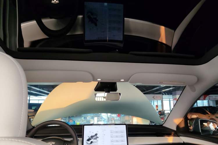 Used Tesla Model Y 2022 Performance High-Performance All-Wheel-Drive Version
