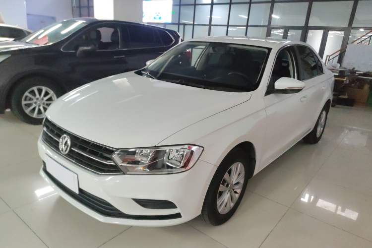 Used Volkswagen Bora 2017 1.6L Automatic Fashion Model