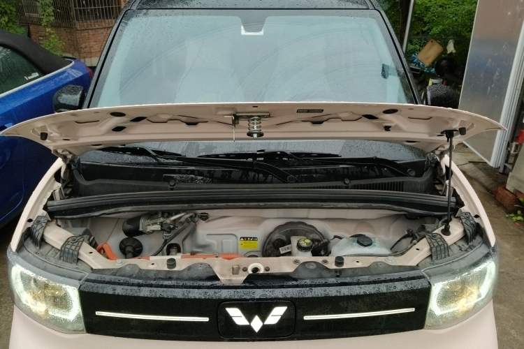 Used Wuling Hongguang MINIEV 2022 Macaron Premium Model – Lithium Ternary Battery
