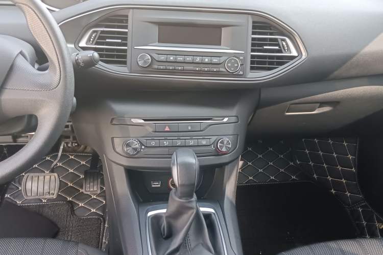 Used Peugeot 308S 2015 1.2T Automatic Shangchi Edition