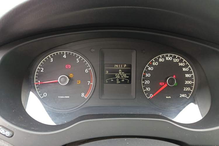 Used Volkswagen Sagitar 2014 Revised Version 1.6L Automatic Leading Edition