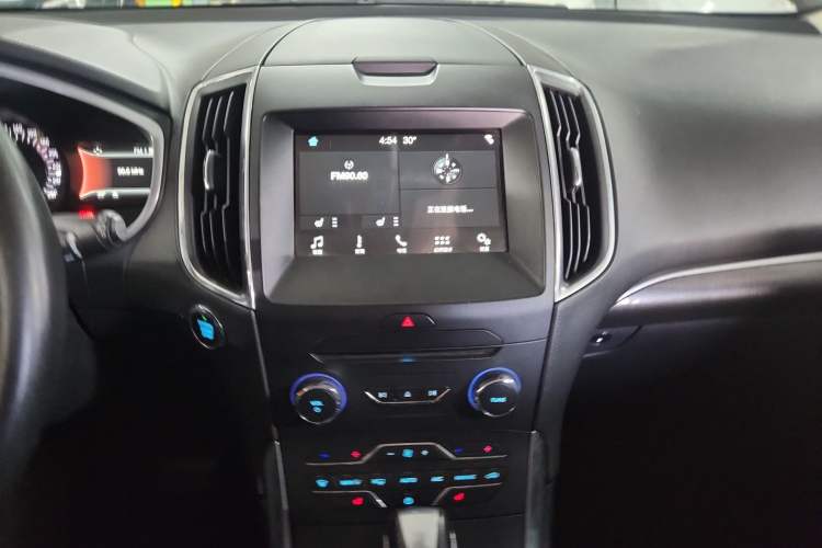 Used Ford Edge 2018 EcoBoost 245 Two-Wheel-Drive Titanium 7-Seater China V Standard
