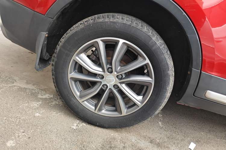 Used Geely Auto Emgrand X7 Sport 2018 1.8TD Automatic Two-Wheel Drive Smart Connect 4G Internet Edition
