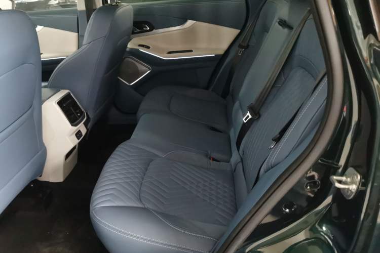 Used  Lingyun 2021 400T Four-Wheel Drive Star Prestige Edition