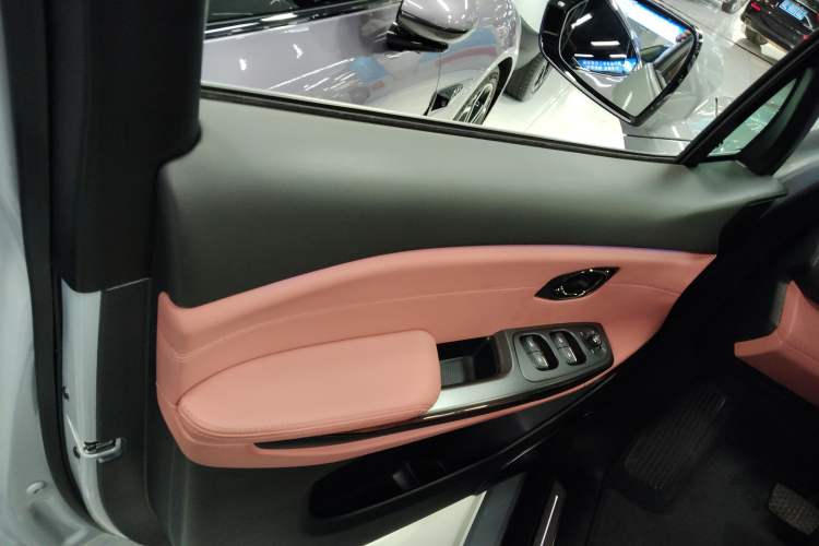 Used Nio EC6 2020 615 km Signature Edition
