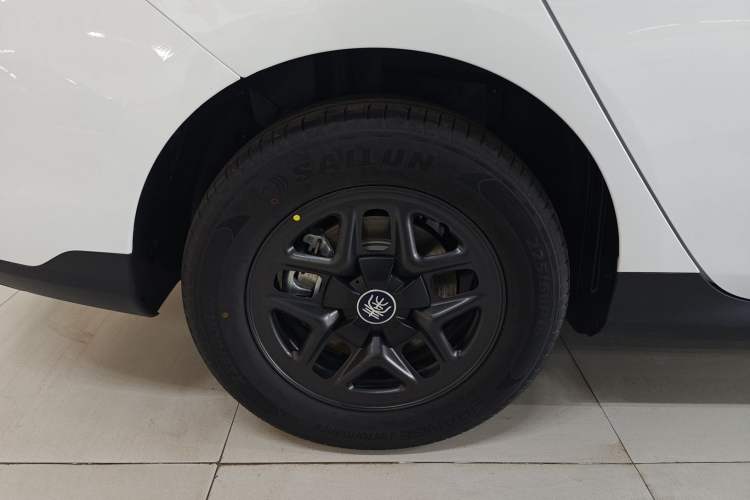 Used BYD Qin PLUS 2025 DM-i Smart Drive 55KM Leading Model