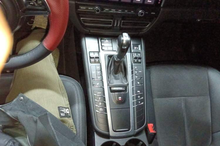 Used Porsche Macan 2018 Macan 2.0T
