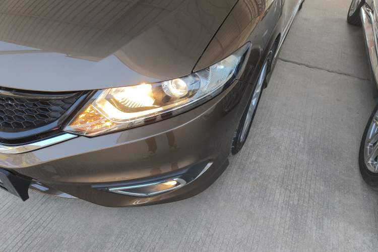 Used Honda Jade 2013 1.8L automatic Comfort version 5 seats