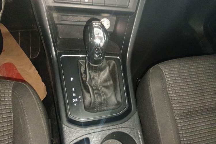 Used Volkswagen Touran 2016 Touran L 280TSI DSG Style Edition
