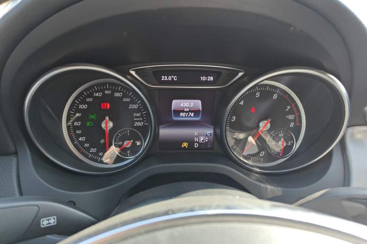 Used Mercedes-Benz CLA 2018 CLA 220 4MATIC
