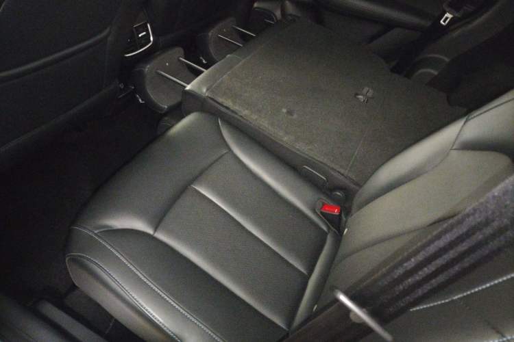 Used Roewe RX5 2020 PLUS 300TGI Manual Ali National Style Luxury Edition
