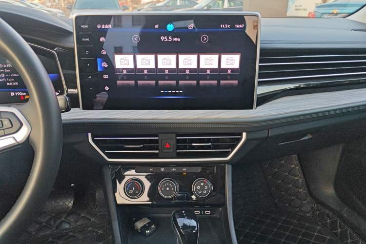 Used Volkswagen Sagitar 2023 300TSI DSG Excellence Edition
