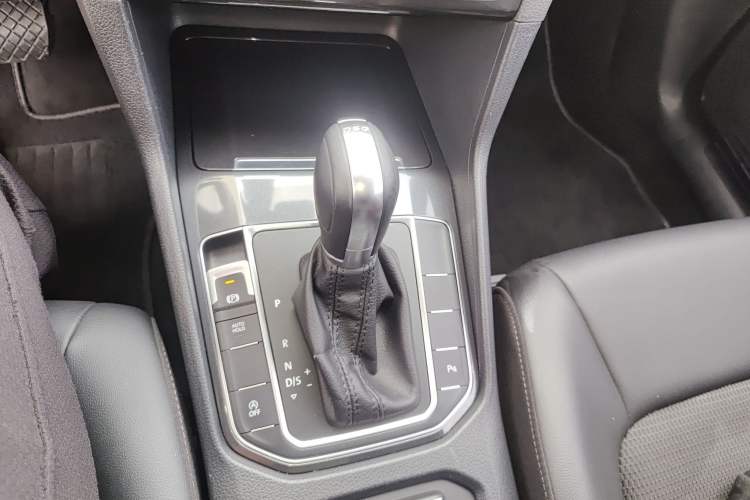 Used Volkswagen Golf Sportsvan 2018 230TSI Automatic Trend Edition
