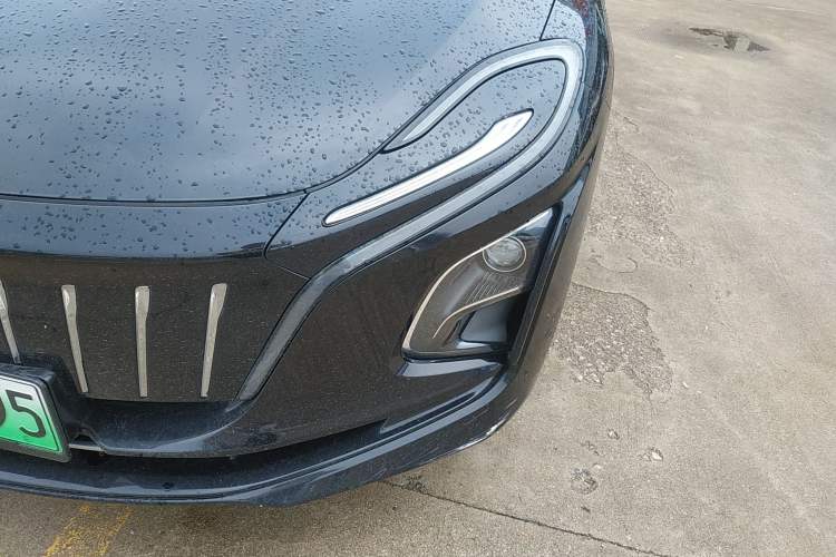 Used Hongqi E-QM5 2021 Charging T3 Version 4 Seats
