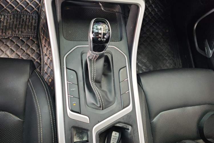 Used Geely Auto Vision X6 2020 1.4T CVT Luxury Edition