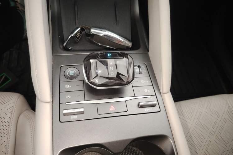 Used BYD Yuan UP 2024 401 km Active Version
