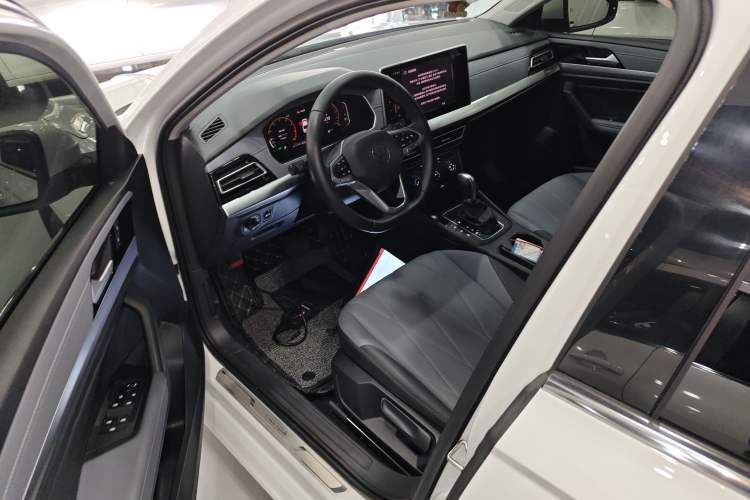 Used Volkswagen Lavida 2023 Revised Version 1.5L Automatic Starry Sky Edition – 5 Million Units
