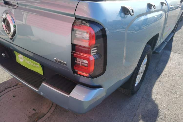 Used Great Wall King Kong Poer 2022 2.0T Manual Gasoline 4x4 Navigation Version with Long Bed – GW4C20B
