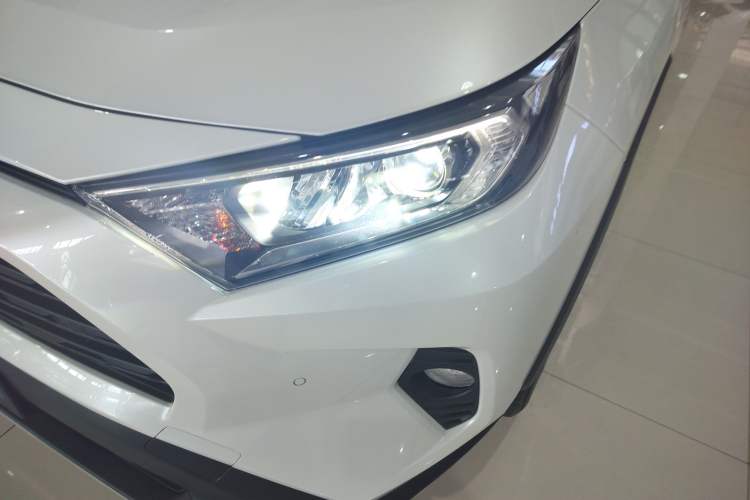 Used Toyota RAV4 2022 2.0L CVT Two-Wheel Drive Fashion Plus Edition
