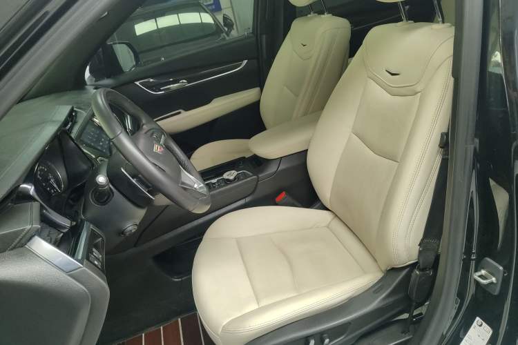 Used Cadillac XT6 2020 28T Six-Seater Luxury Sporty Enjoy-the-Comfort Safety Edition
