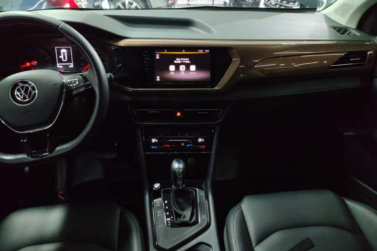 Used Volkswagen Tharu 2021 280TSI Two-Wheel Drive Comfort Edition
