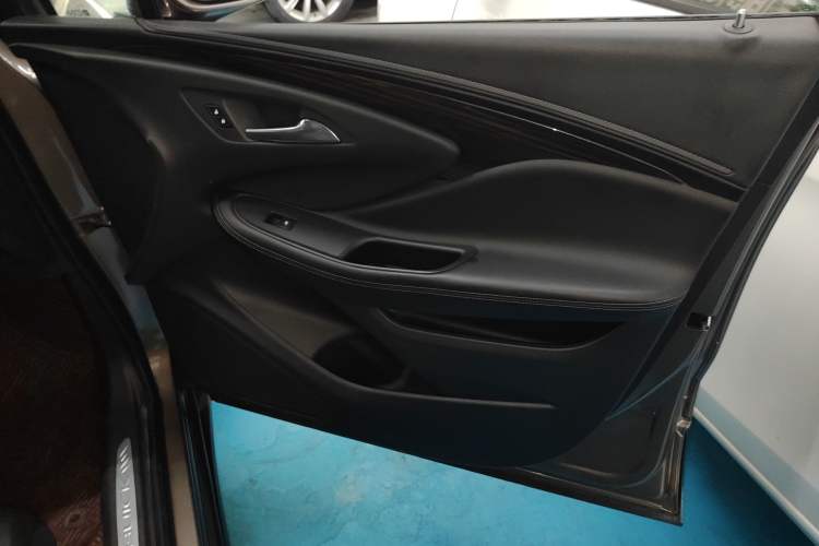 Used Buick Envision 2019 20T Two-Wheel Drive Elite Version China V Standard
