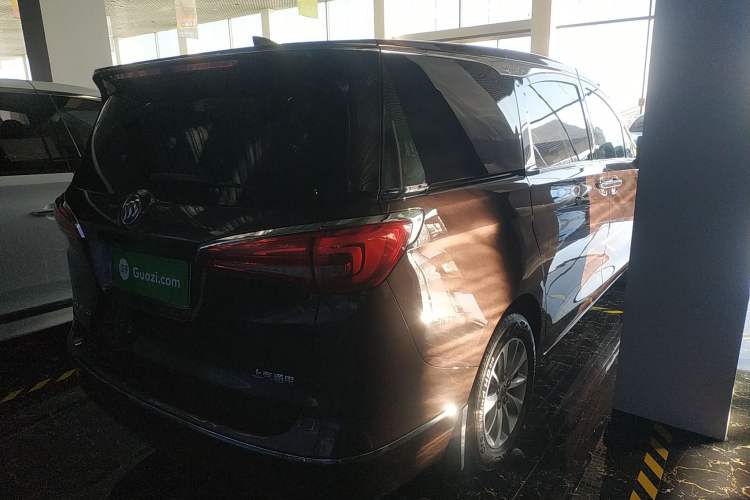 Used Buick GL8 2017 ES 28T Comfort Model China V Standard
