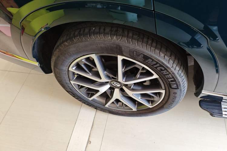 Used GAC Trumpchi GS8 2022 Dual-Engine Series 2.0TM Two-Wheel Drive Prestige Edition (7 Seats)