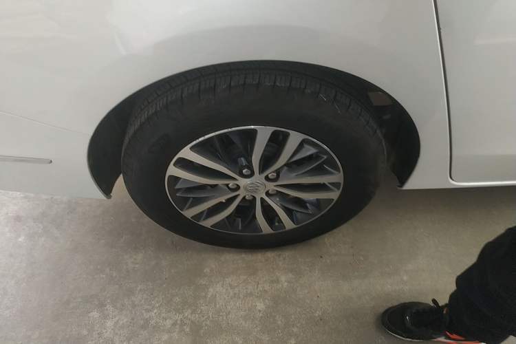 Used Buick GL8 2018 ES 28T Luxury Model China VI Standard
