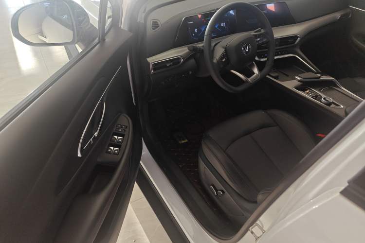 Used Changan UNI-T 2021 1.5T Excellence Model
