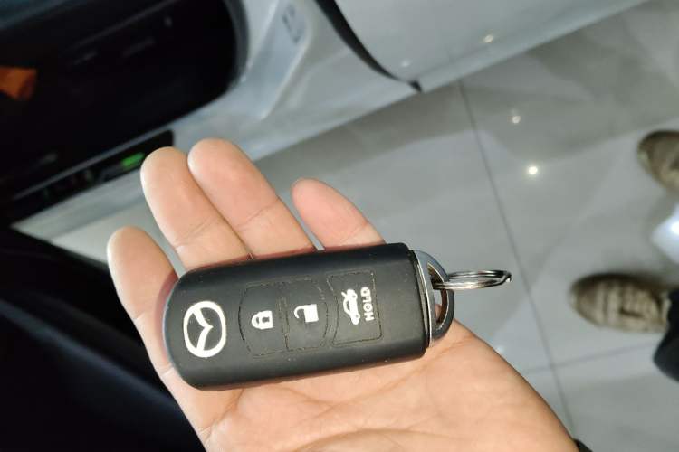 Used Mazda Atenza 2020 2.0L Blue Sky Luxury Edition