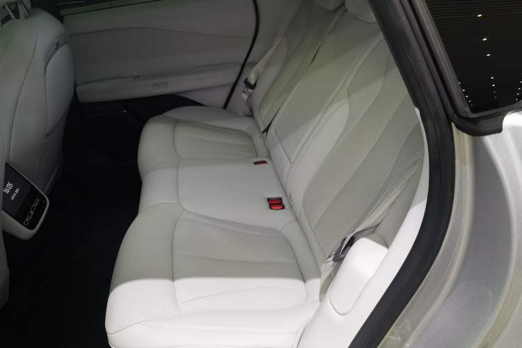 Used XPeng P7+ 2025 Ultra-Long Range Max Flagship Edition
