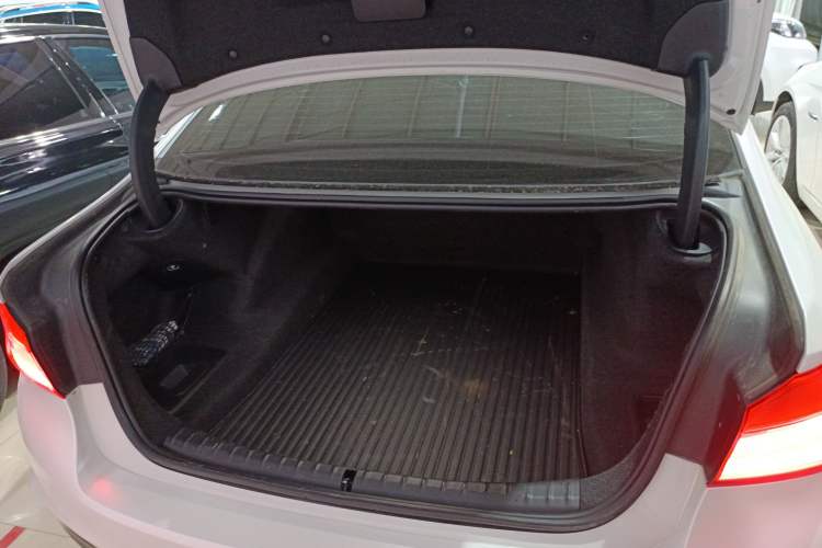 Used BMW 5 Series 2018 530Li Luxury Edition M Sport Package