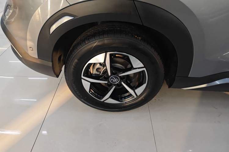 Used BYD Yuan UP 2025 Intelligent Driving Version 401 km Beyond-Range Edition