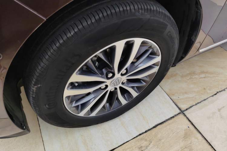 Used Buick GL8 2018 ES 28T Flagship Model China VI Standard
