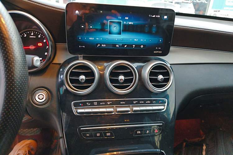 Used Mercedes-Benz GLC 2020 GLC 260 L 4MATIC Dynamic Model