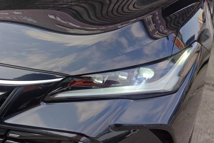 Used Toyota Avalon 2022 2.0L Ambition Edition
