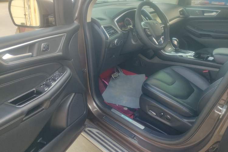 Used Ford Edge 2016 EcoBoost 245 Four-Wheel Drive Titanium 7-Seater