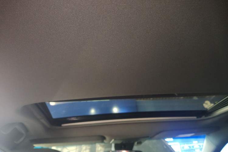 Used Toyota Avalon 2019 2.0L XLE Premium Edition China VI