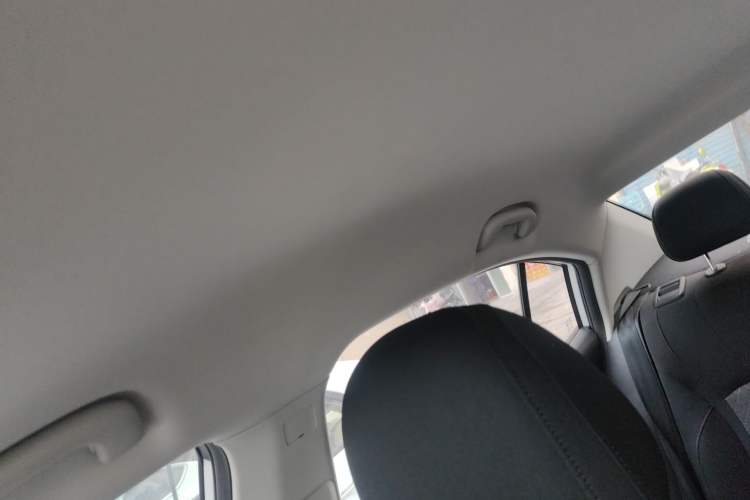 Used Roewe i5 2023 1.5L Manual Comfort Edition
